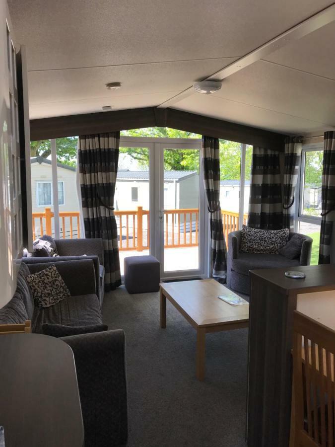 Castle Brake Holiday Park Έξετερ Εξωτερικό φωτογραφία